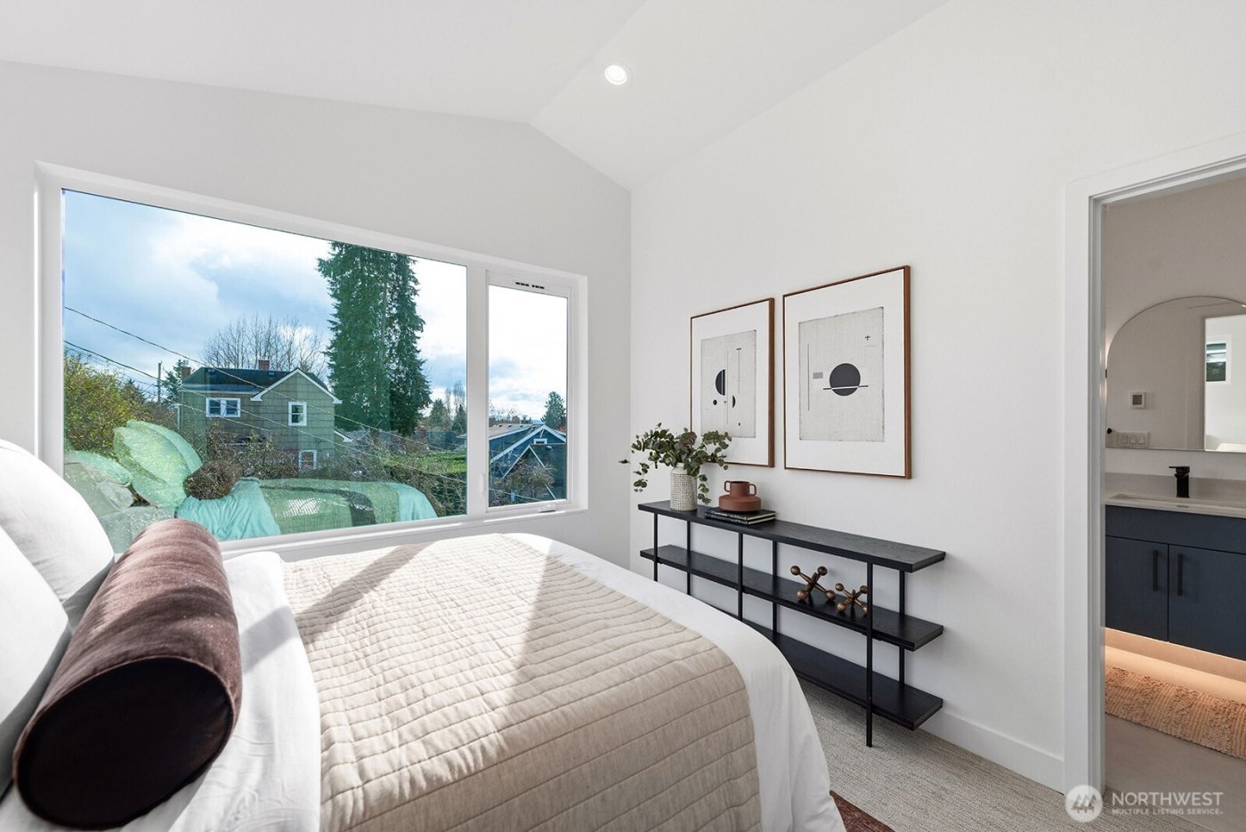 3806 42nd Avenue SW, Seattle, WA 98116