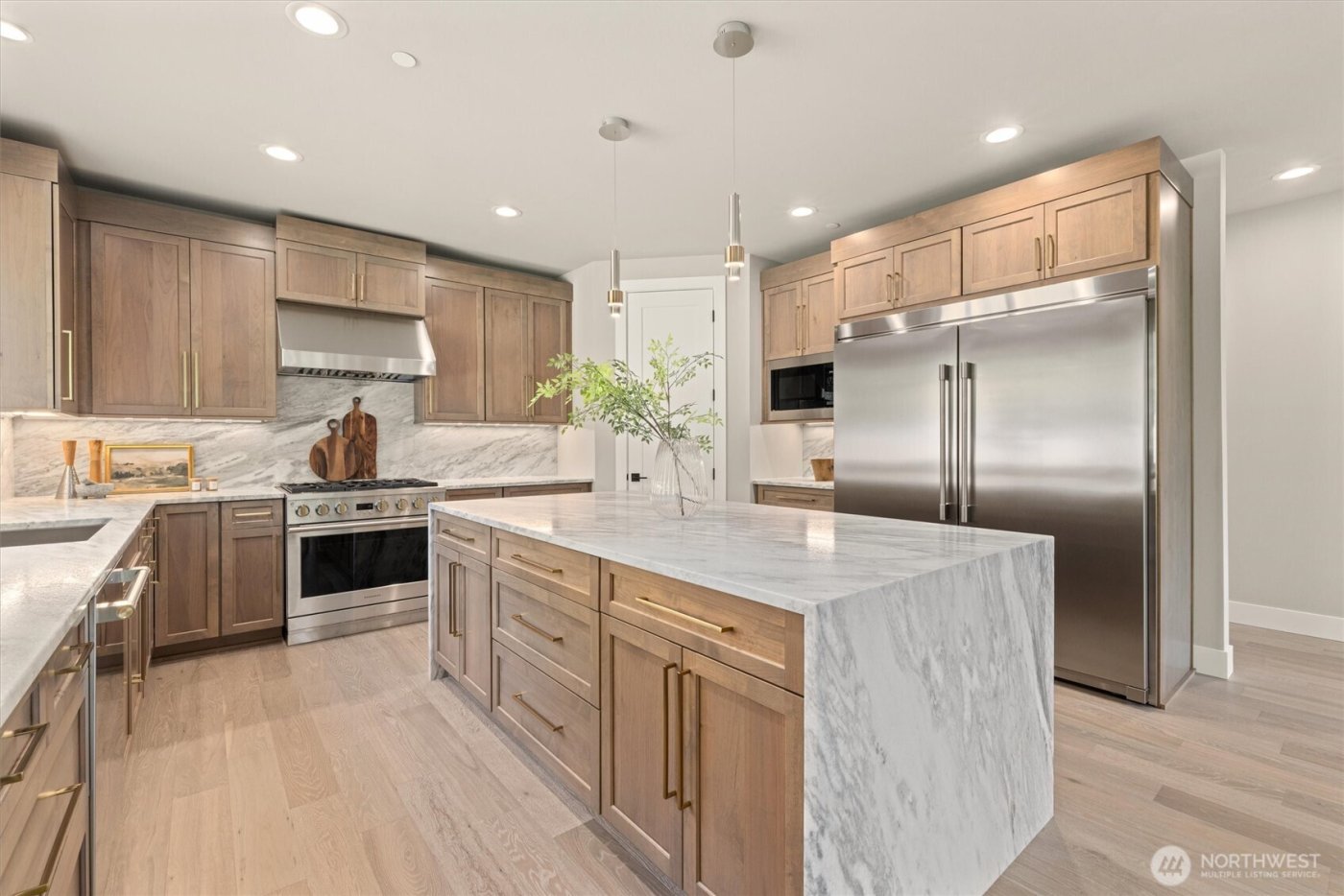 18520 83rd Avenue NE, Kenmore, WA 98028