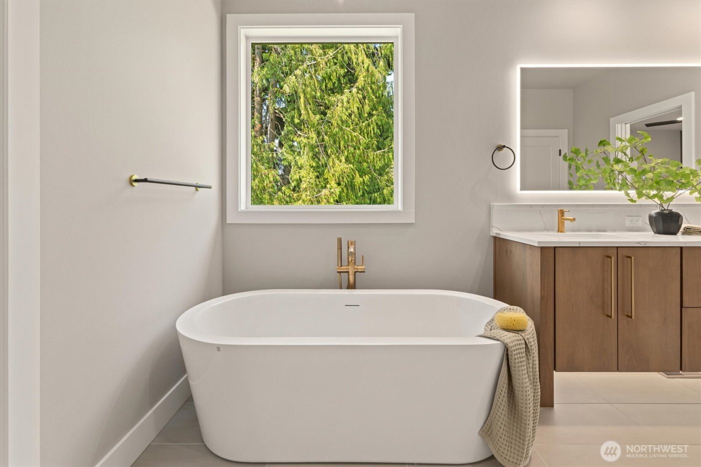 18520 83rd Avenue NE, Kenmore, WA 98028