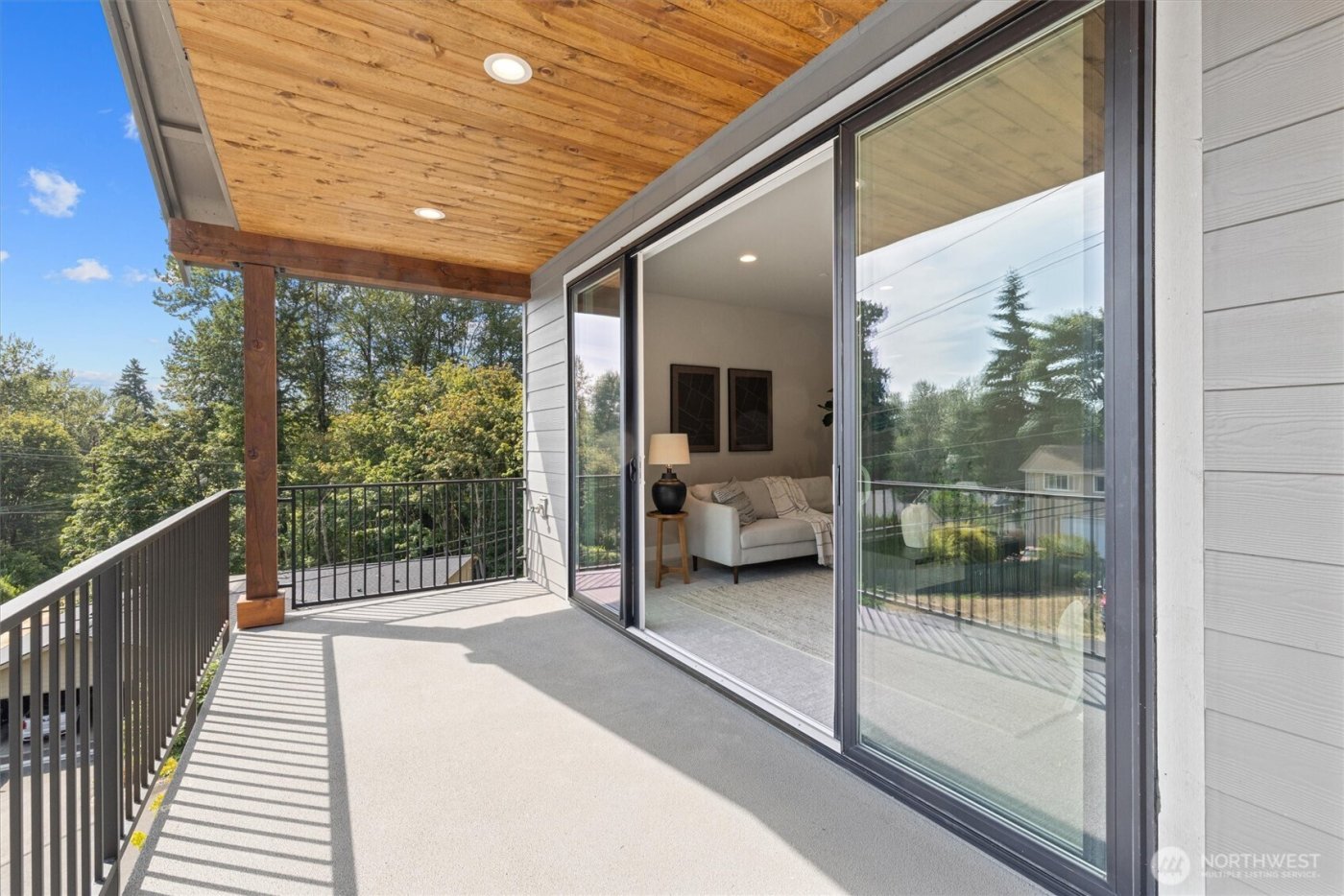 18520 83rd Avenue NE, Kenmore, WA 98028