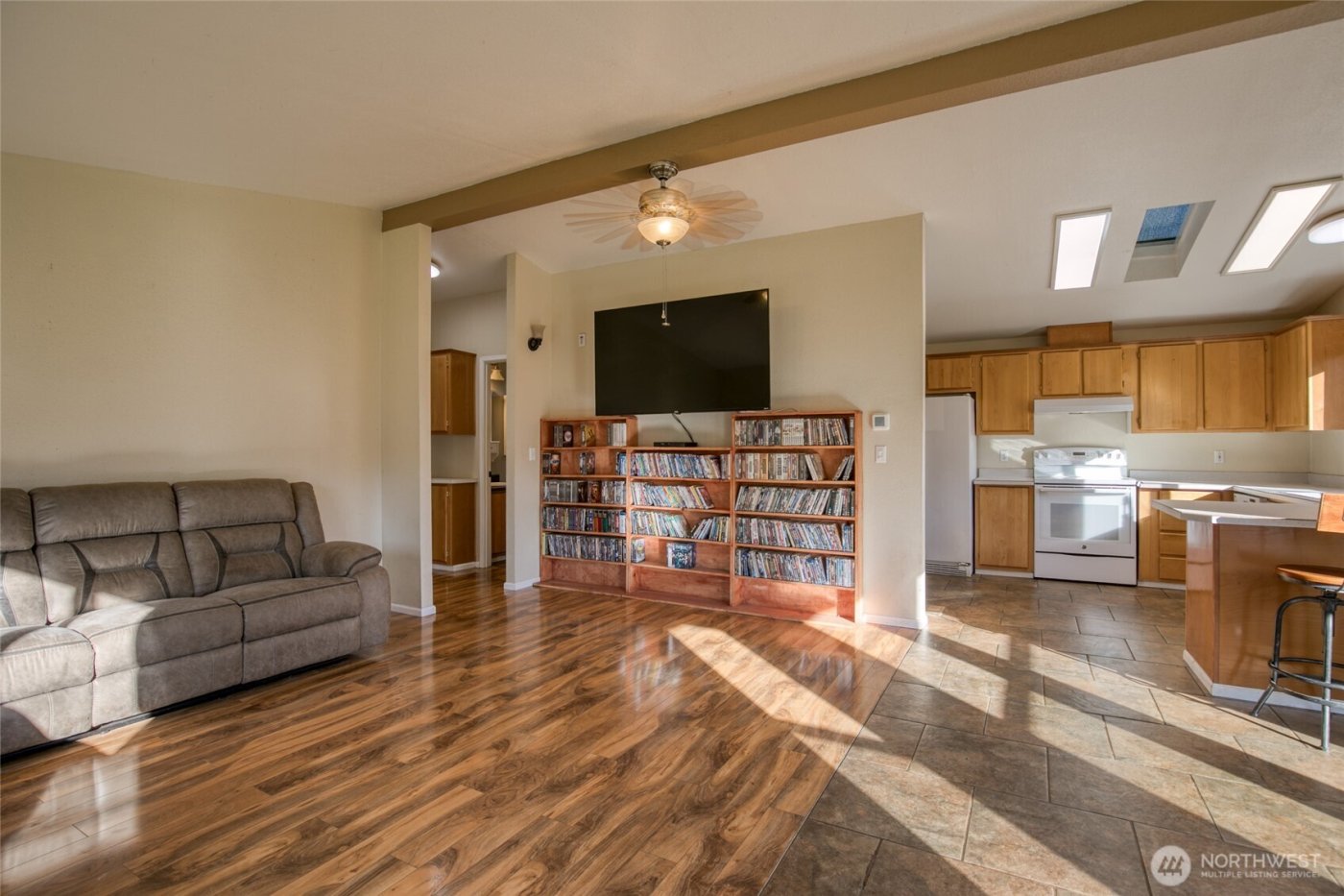 4687 Wishkah Road , Aberdeen, WA 98520