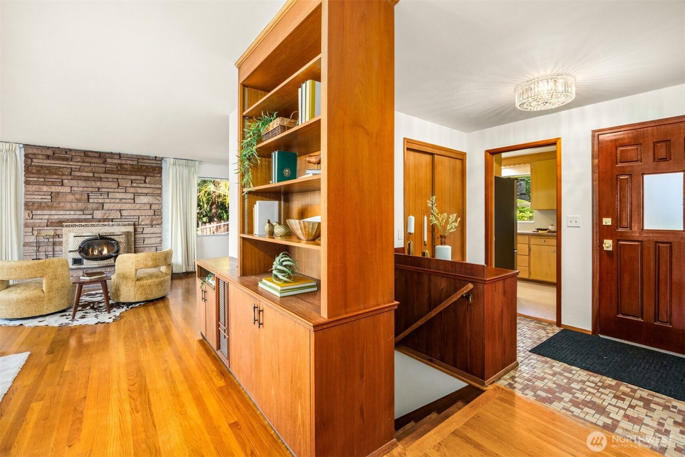 5726 SW Spokane Street , Seattle, WA 98116