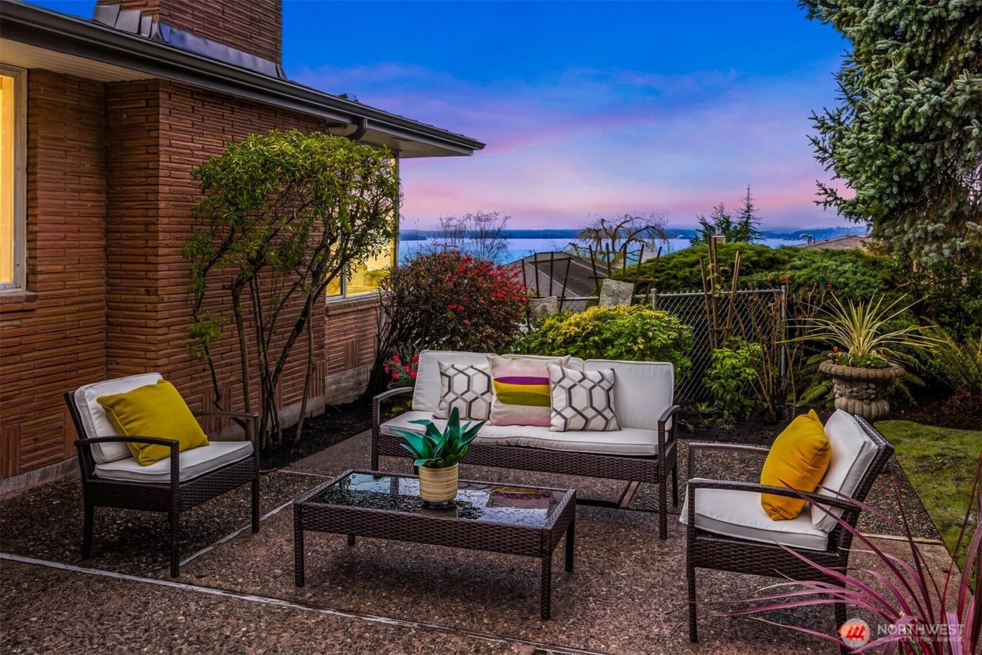 5726 SW Spokane Street , Seattle, WA 98116