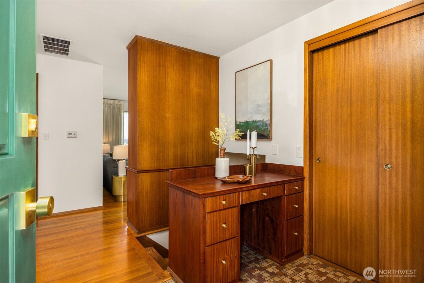 5726 SW Spokane Street , Seattle, WA 98116