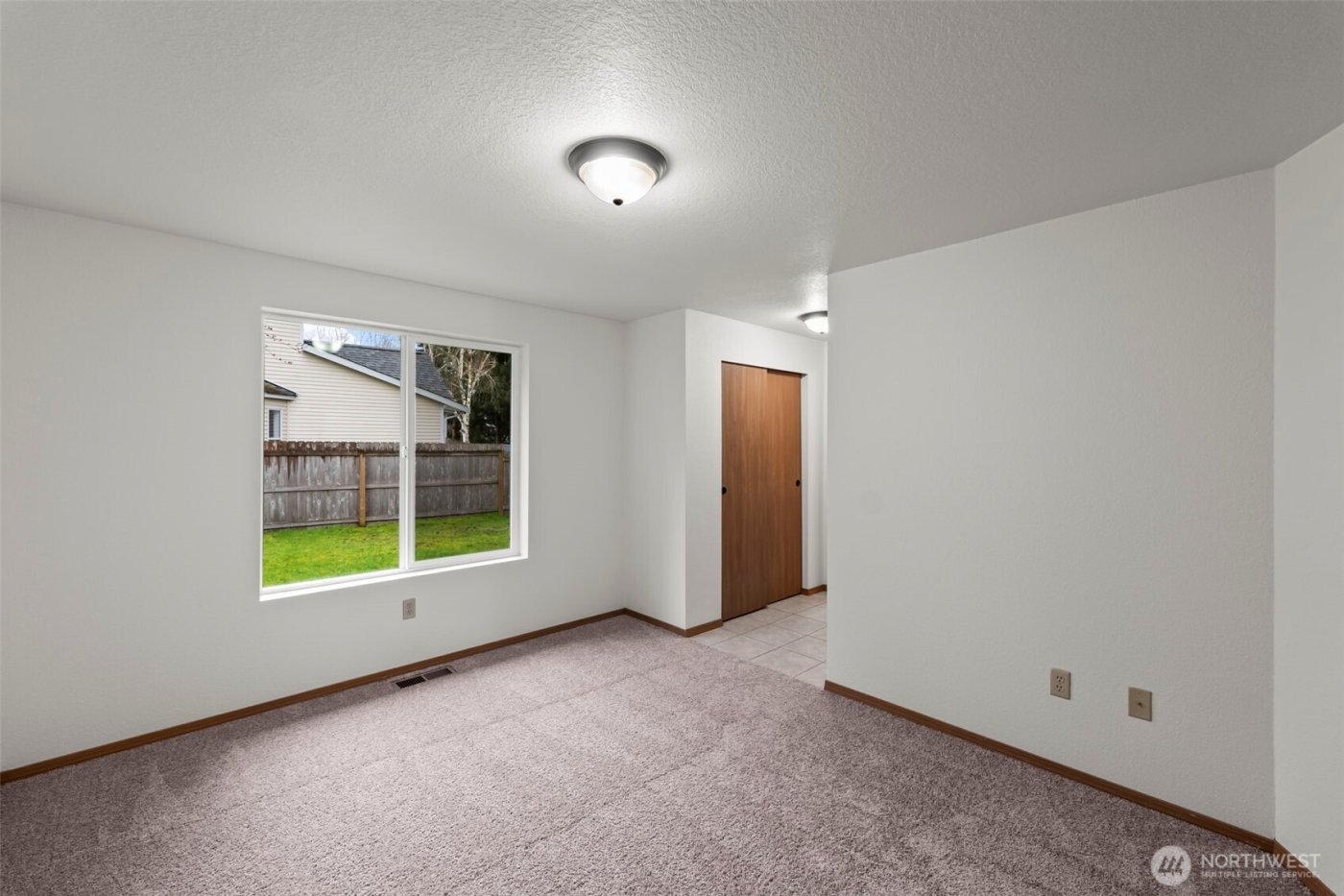 5933 55th Way SE, Lacey, WA 98513