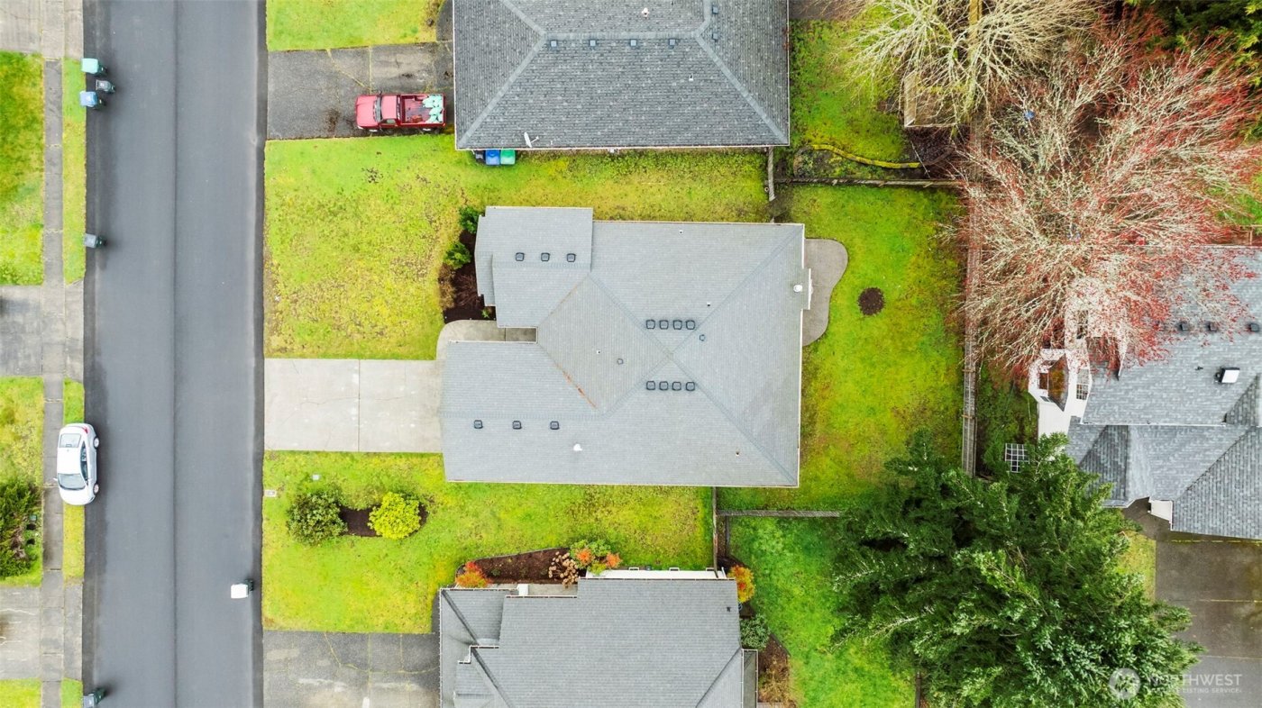 5933 55th Way SE, Lacey, WA 98513