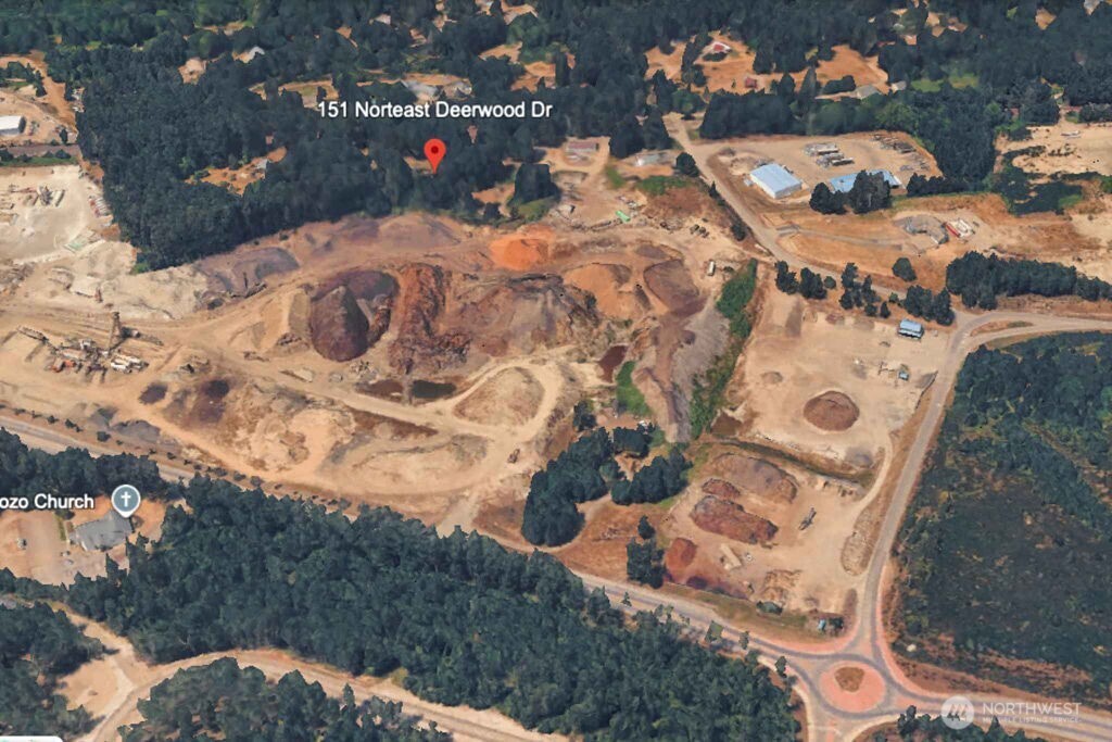 151 NE Deerwood Drive , Belfair, WA 98528