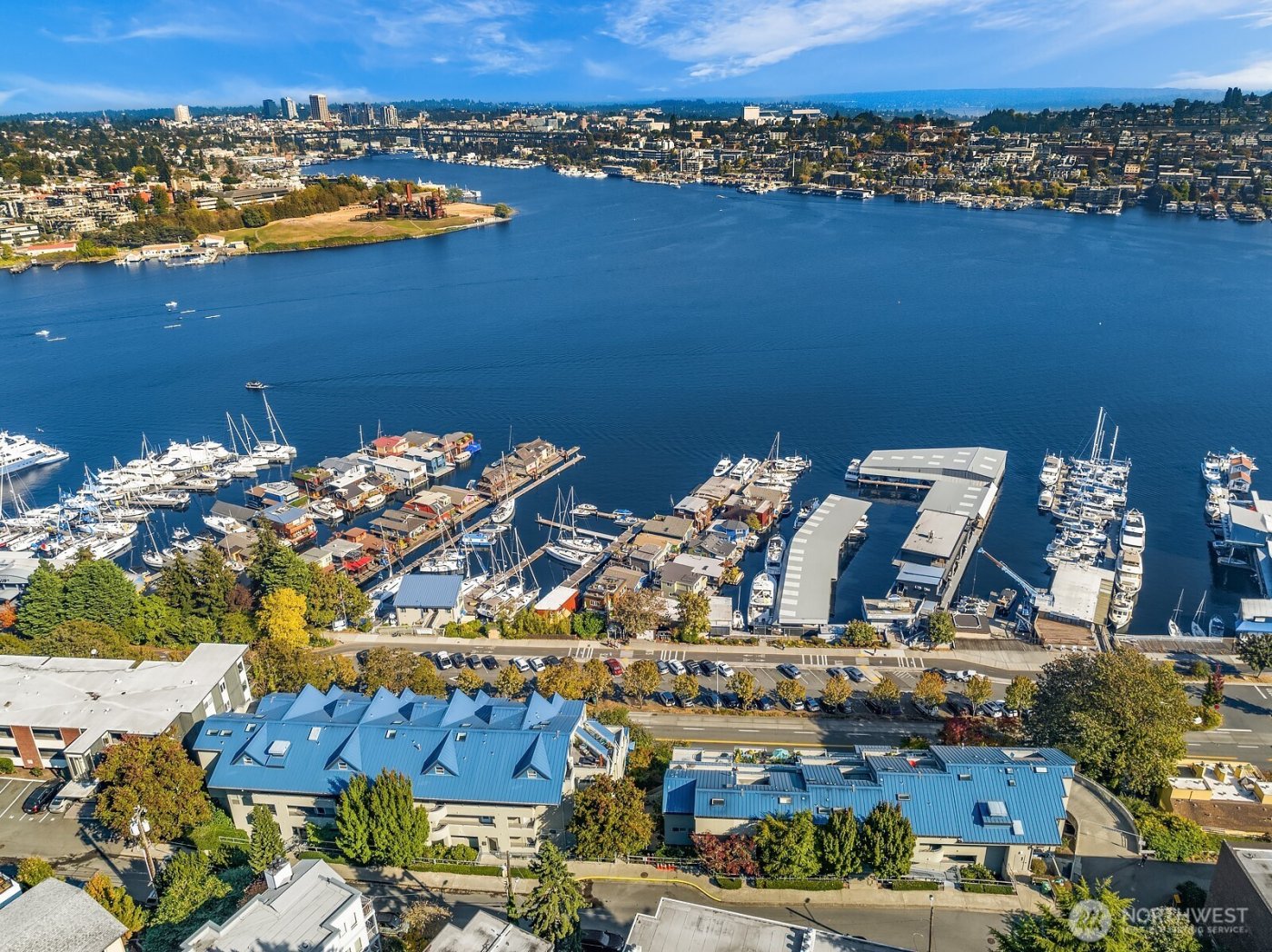 2400 8th Avenue N #2, Seattle, WA 98109