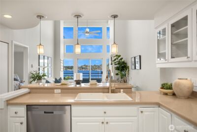 2400 8th Avenue N #2, Seattle, WA 98109 - Photo 14