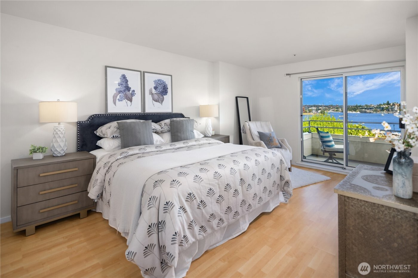 2400 8th Avenue N #2, Seattle, WA 98109