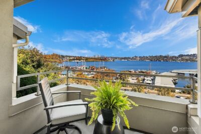 2400 8th Avenue N #2, Seattle, WA 98109 - Photo 3