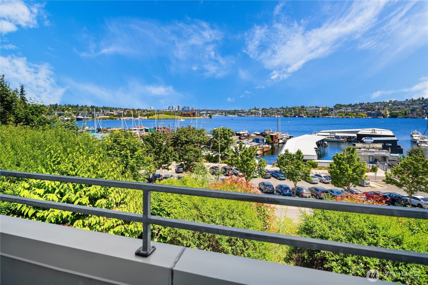 2400 8th Avenue N #2, Seattle, WA 98109