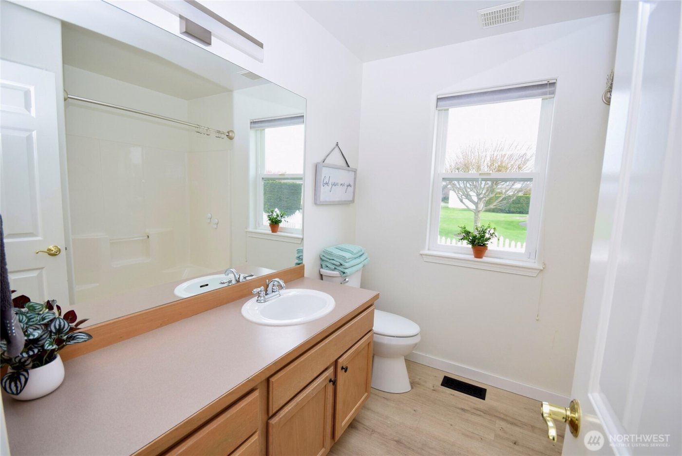 71 John Carl Road , Sequim, WA 98382