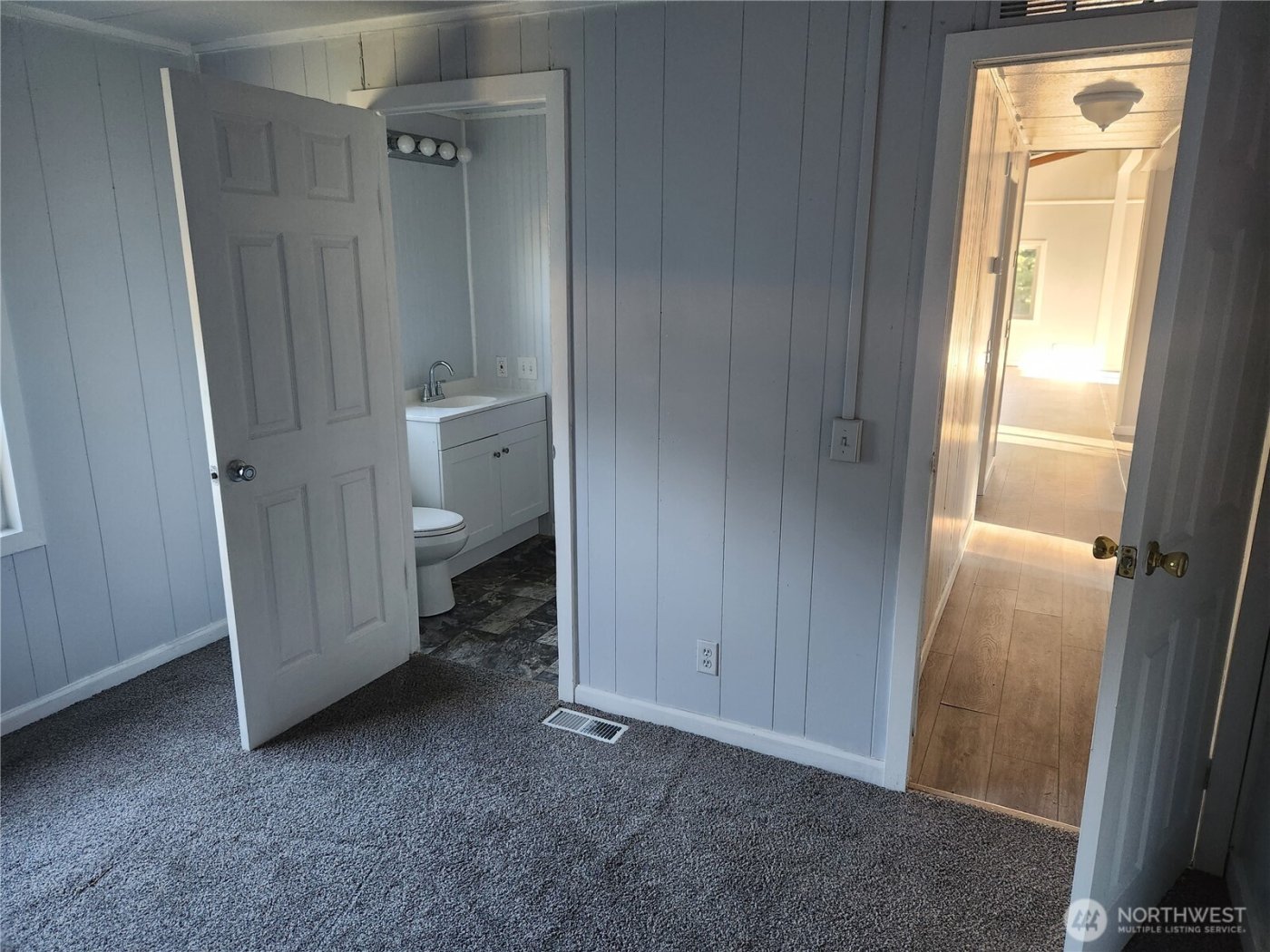 2958 Mountain View Road #F, Silverdale, WA 98383