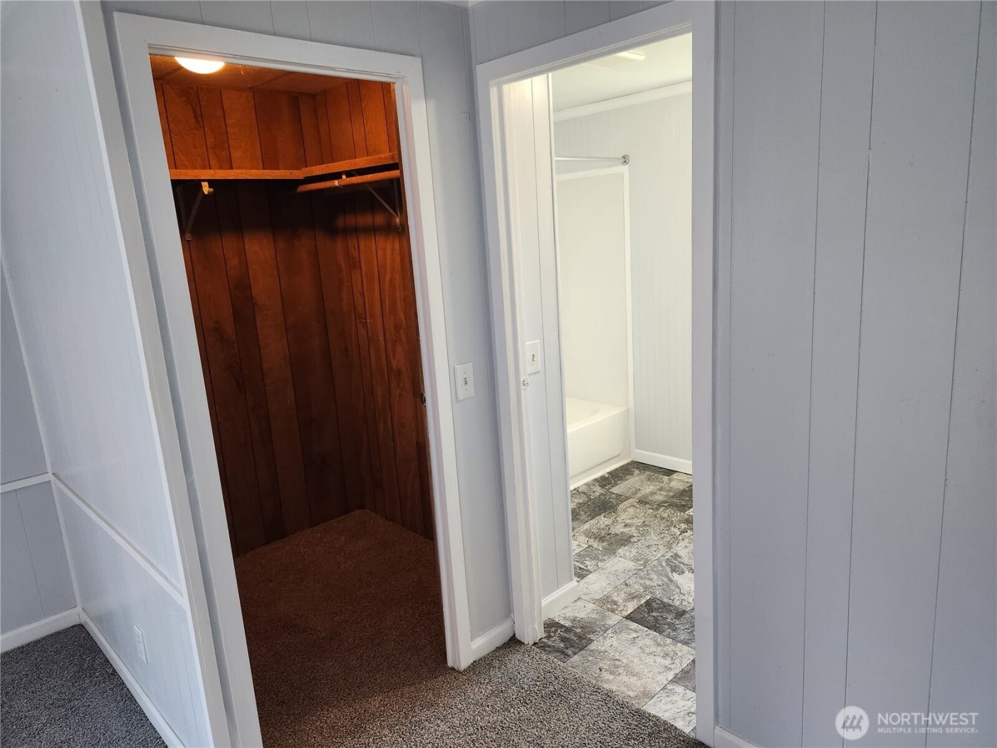 2958 Mountain View Road #F, Silverdale, WA 98383