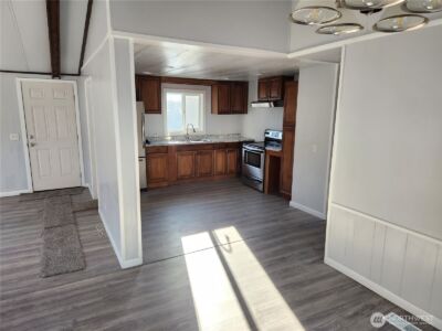 2958 Mountain View Road #F, Silverdale, WA 98383 - Photo 6