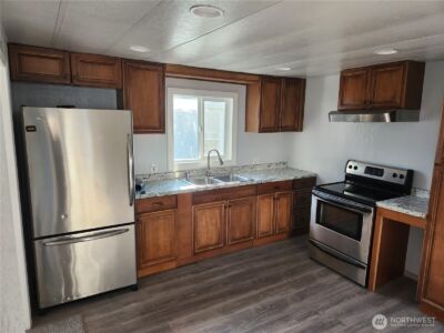 2958 Mountain View Road #F, Silverdale, WA 98383 - Photo 8