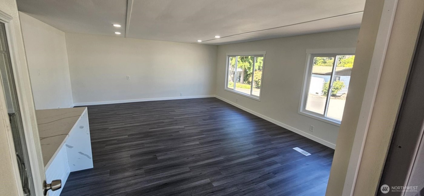 4111 164th Street SW #20, Lynnwood, WA 98097