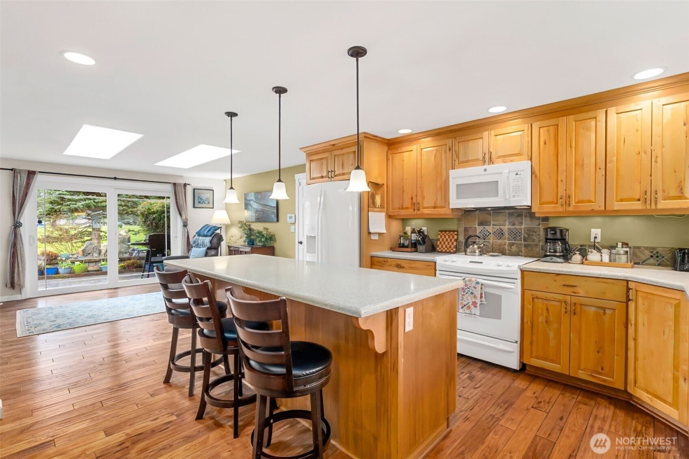 6109 Armour Street SE, Olympia, WA 98513