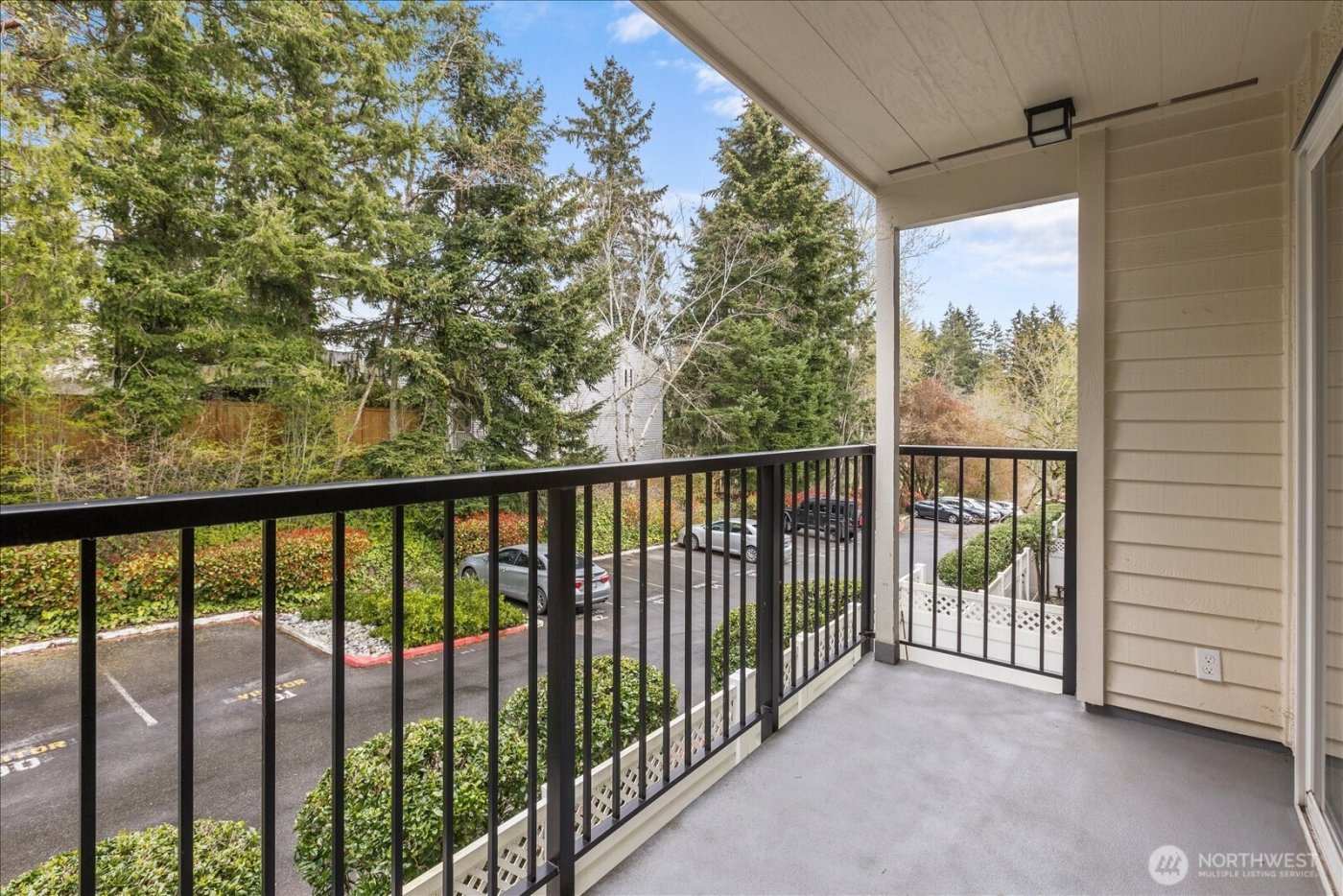 12631 NE 9th Place #C205, Bellevue, WA 98005