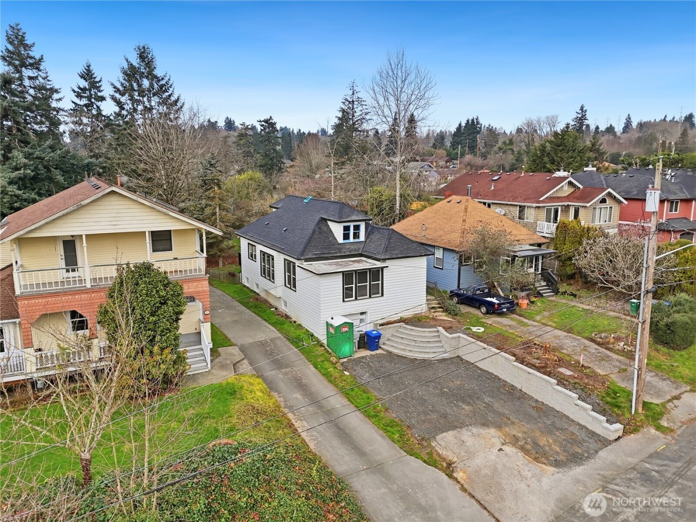 285 Earlington Avenue SW, Renton, WA 98057