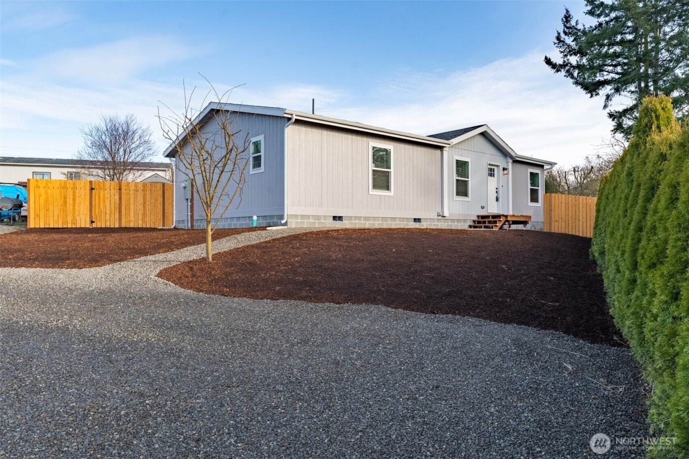 8416 Donald Way , Blaine, WA 98230