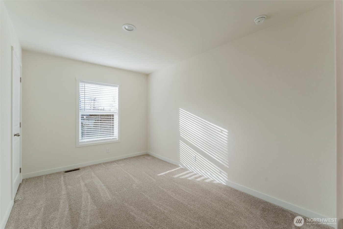 8416 Donald Way , Blaine, WA 98230