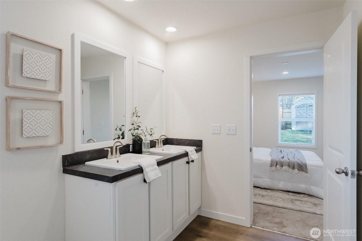 8416 Donald Way , Blaine, WA 98230