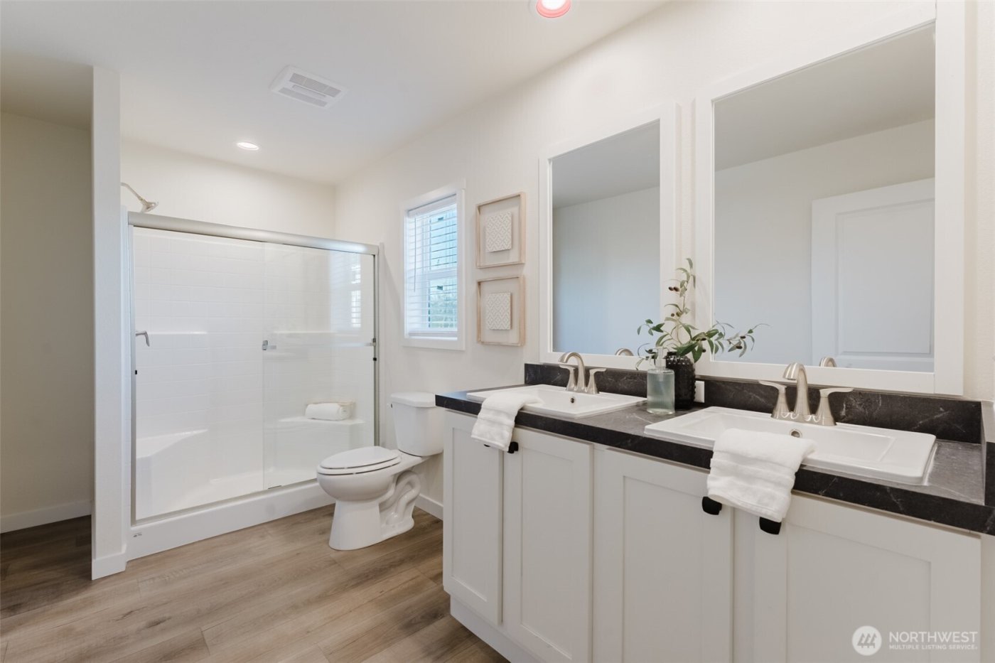 8416 Donald Way , Blaine, WA 98230