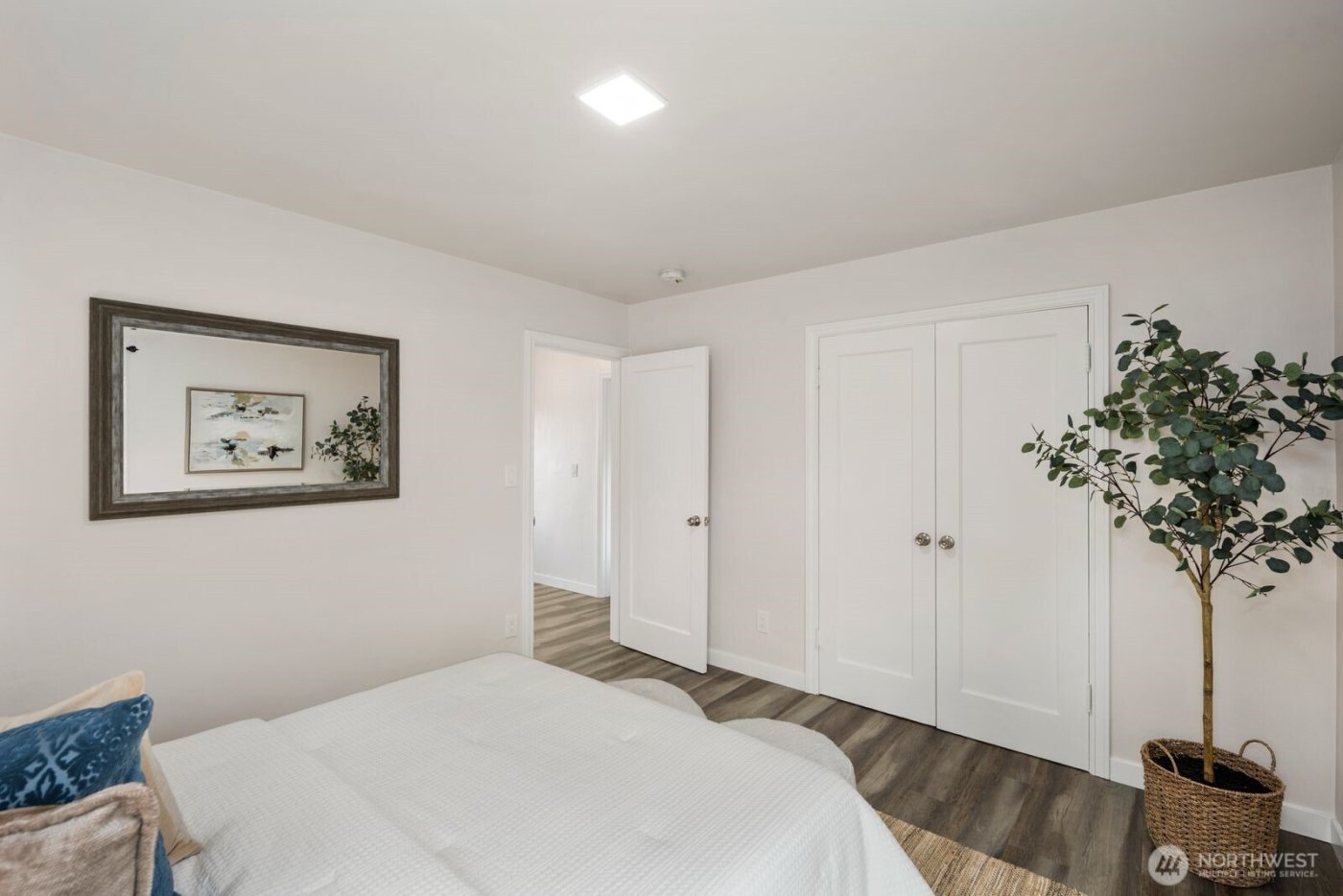 6023 35th Avenue SW, Seattle, WA 98126