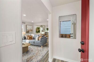 6023 35th Avenue SW, Seattle, WA 98126 - Photo 3