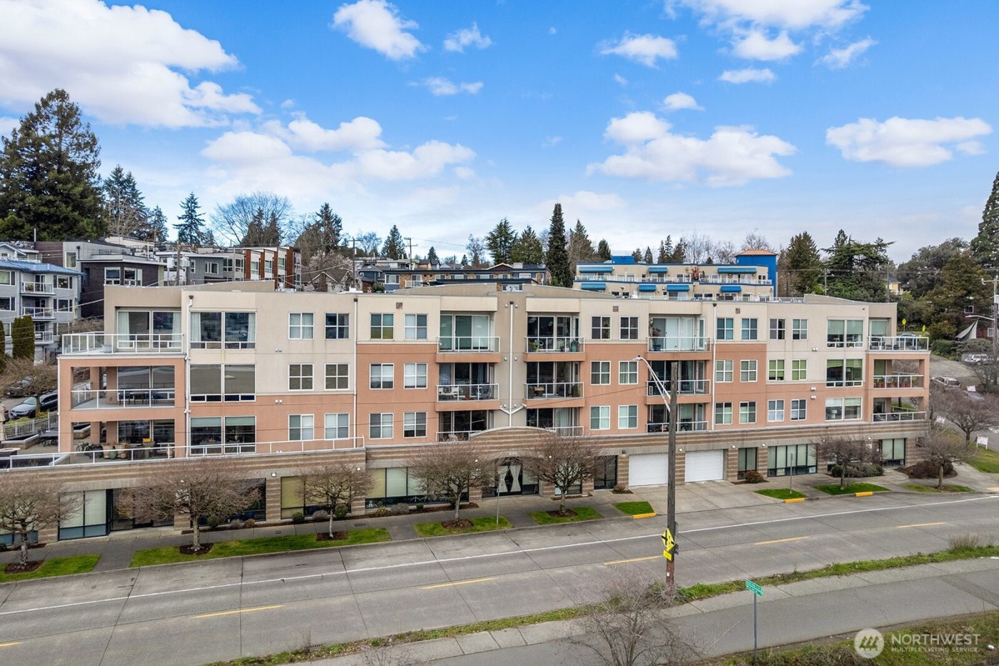 3900 2nd Avenue NE #207, Seattle, WA 98105