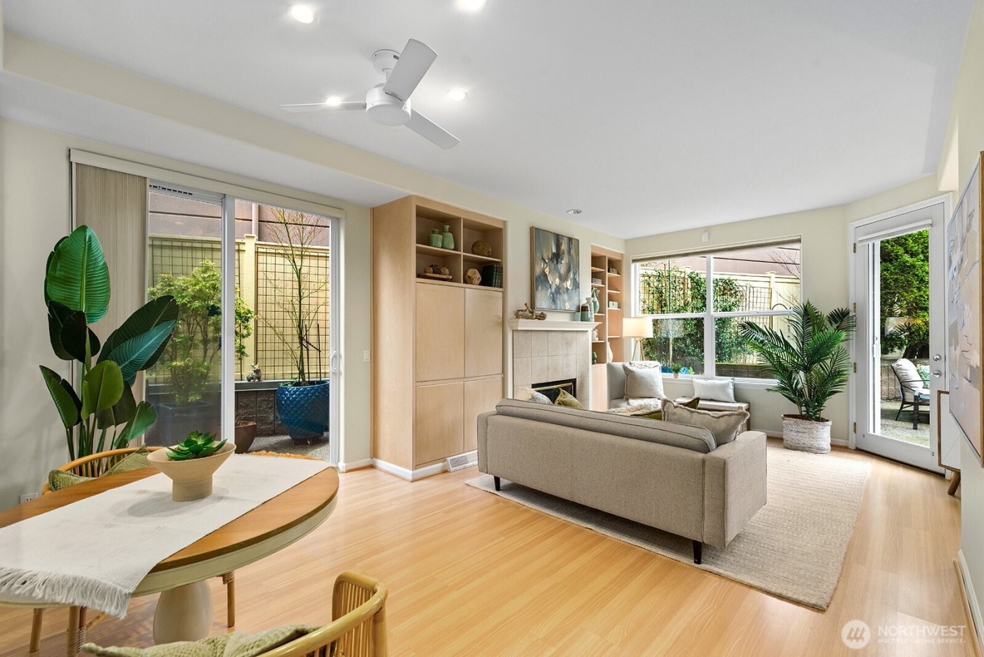 3900 2nd Avenue NE #207, Seattle, WA 98105