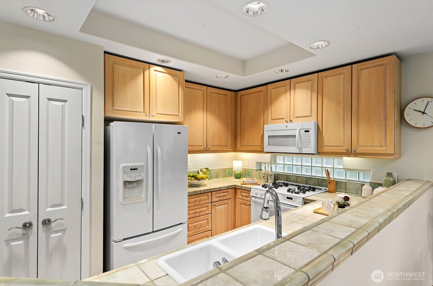 3900 2nd Avenue NE #207, Seattle, WA 98105