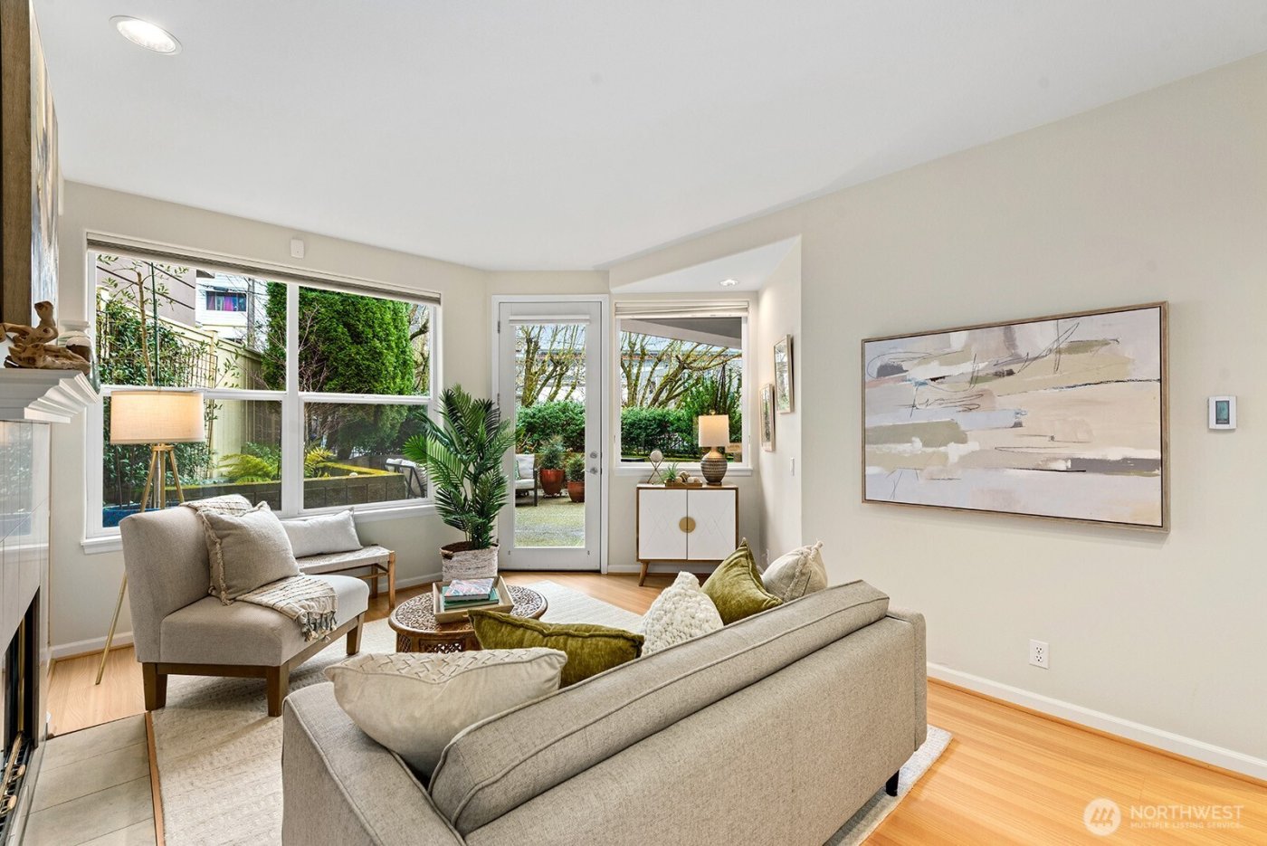 3900 2nd Avenue NE #207, Seattle, WA 98105