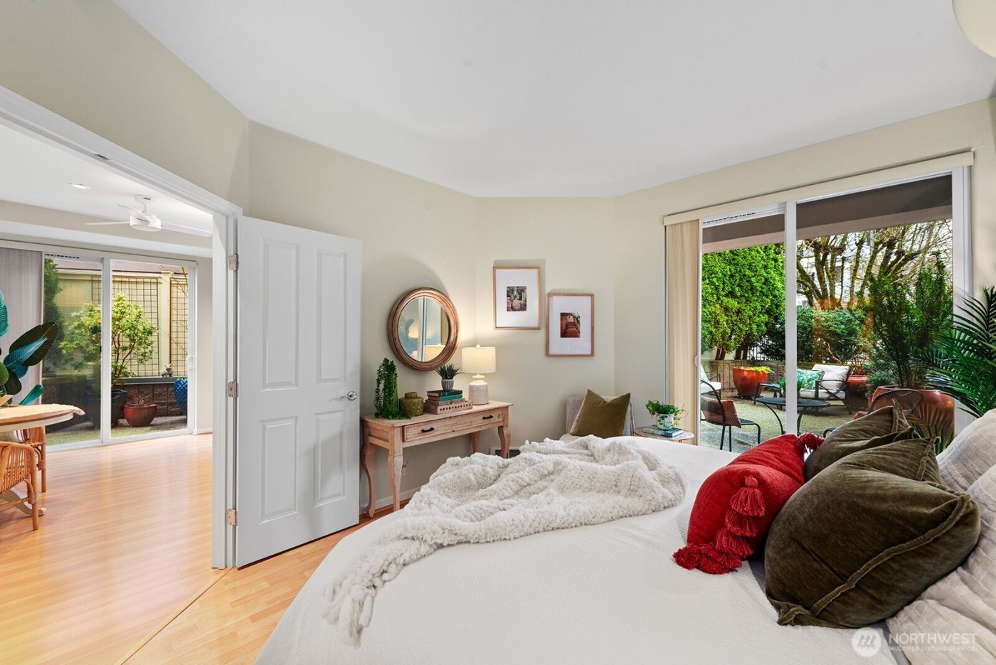 3900 2nd Avenue NE #207, Seattle, WA 98105