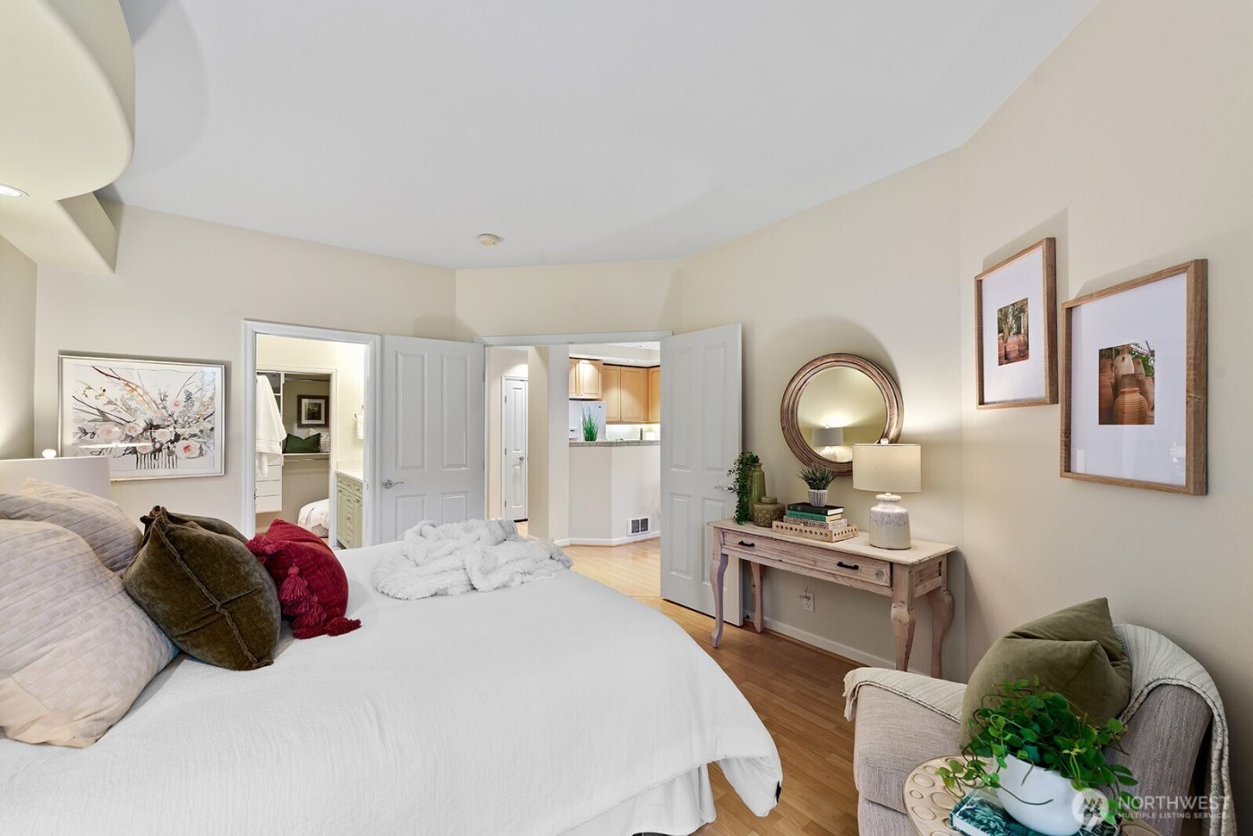 3900 2nd Avenue NE #207, Seattle, WA 98105