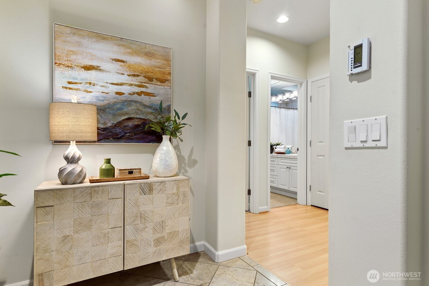 3900 2nd Avenue NE #207, Seattle, WA 98105