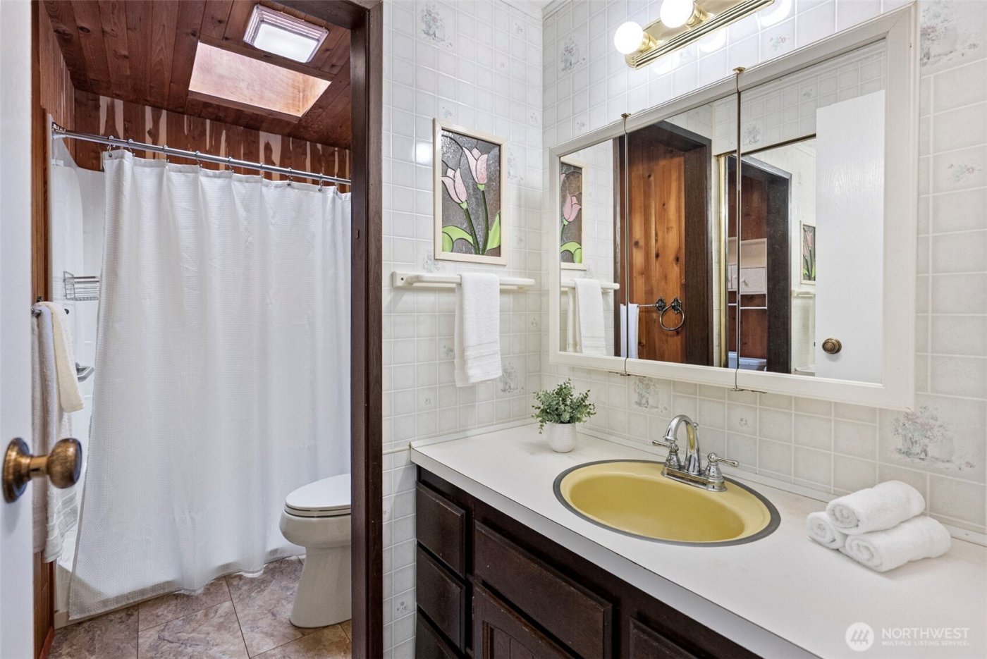 614 SW Taft Boulevard , Port Orchard, WA 98367