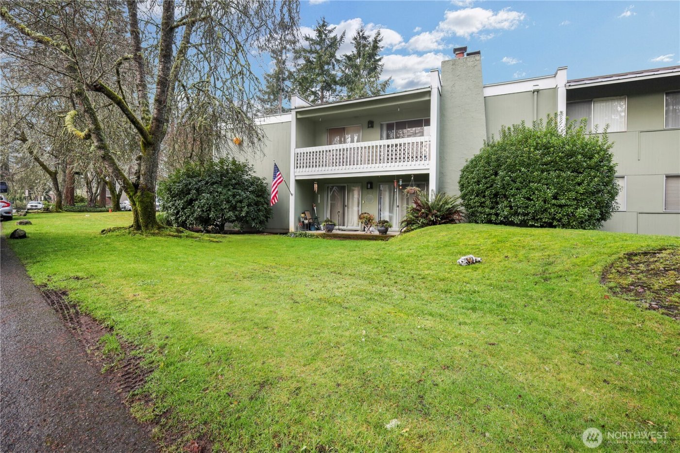 7425 Ruby Drive SW #E14, Lakewood, WA 98498