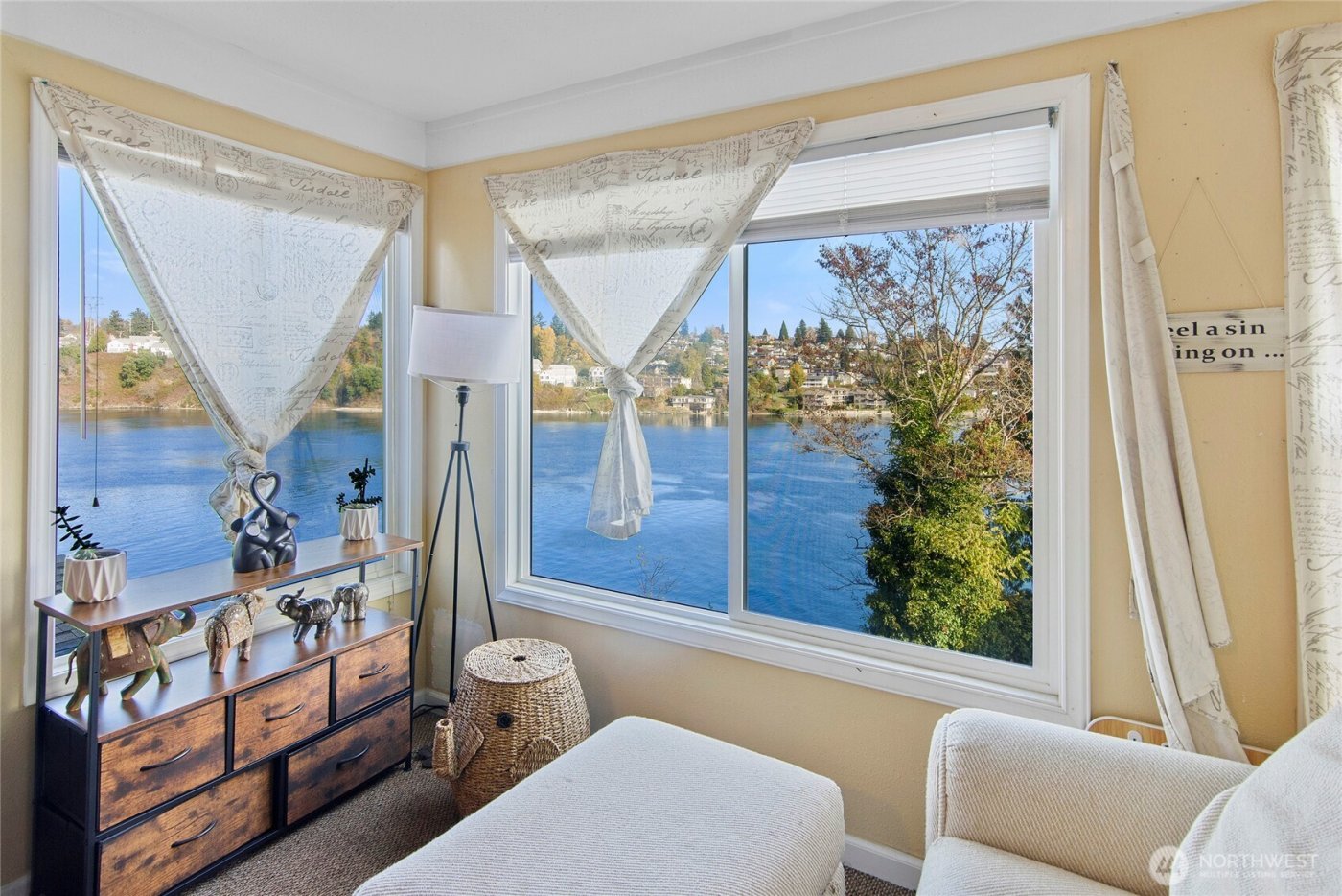 1108 Highland Avenue , Bremerton, WA 98337