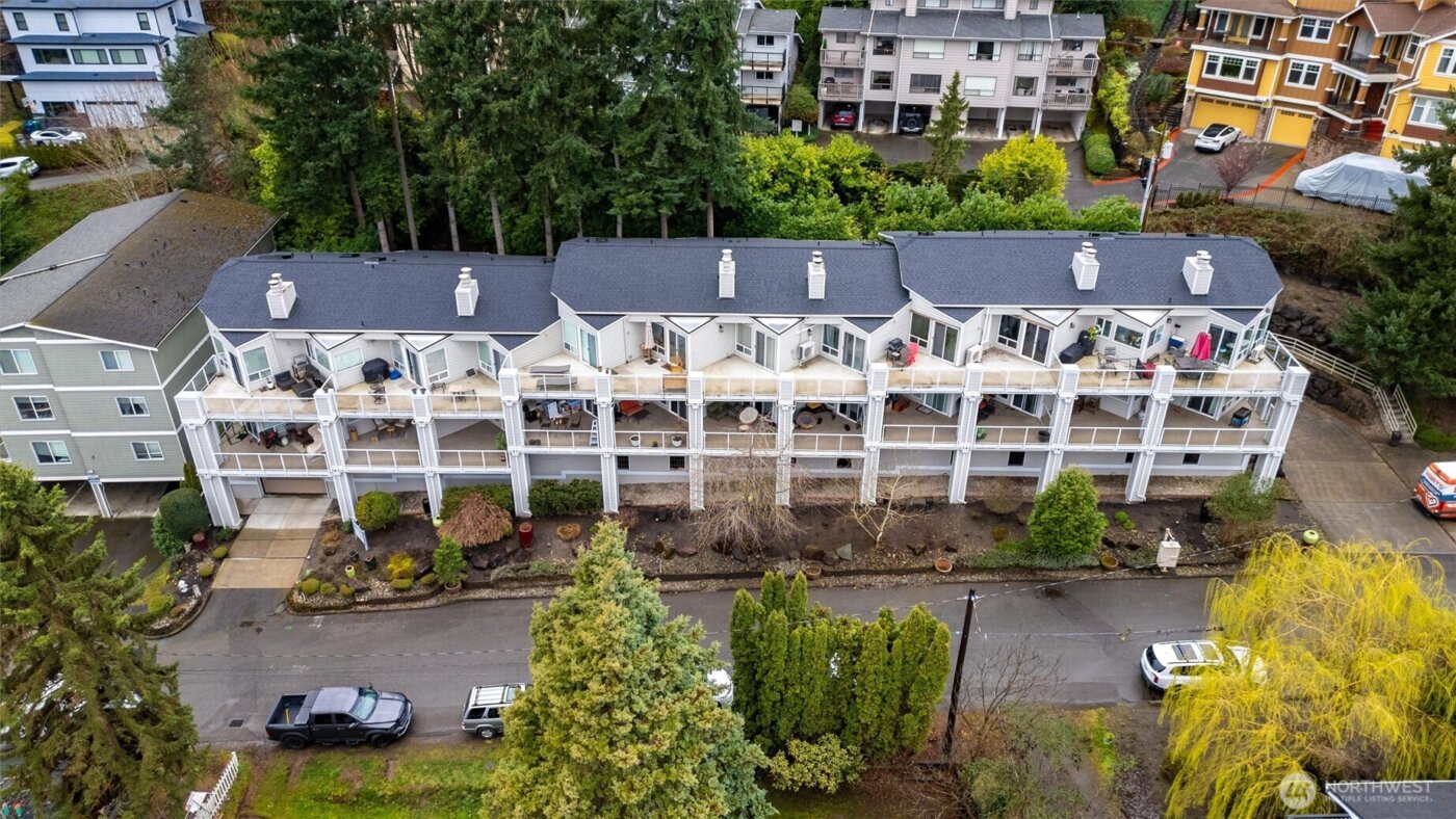 11639 91st Lane NE #3, Kirkland, WA 98034