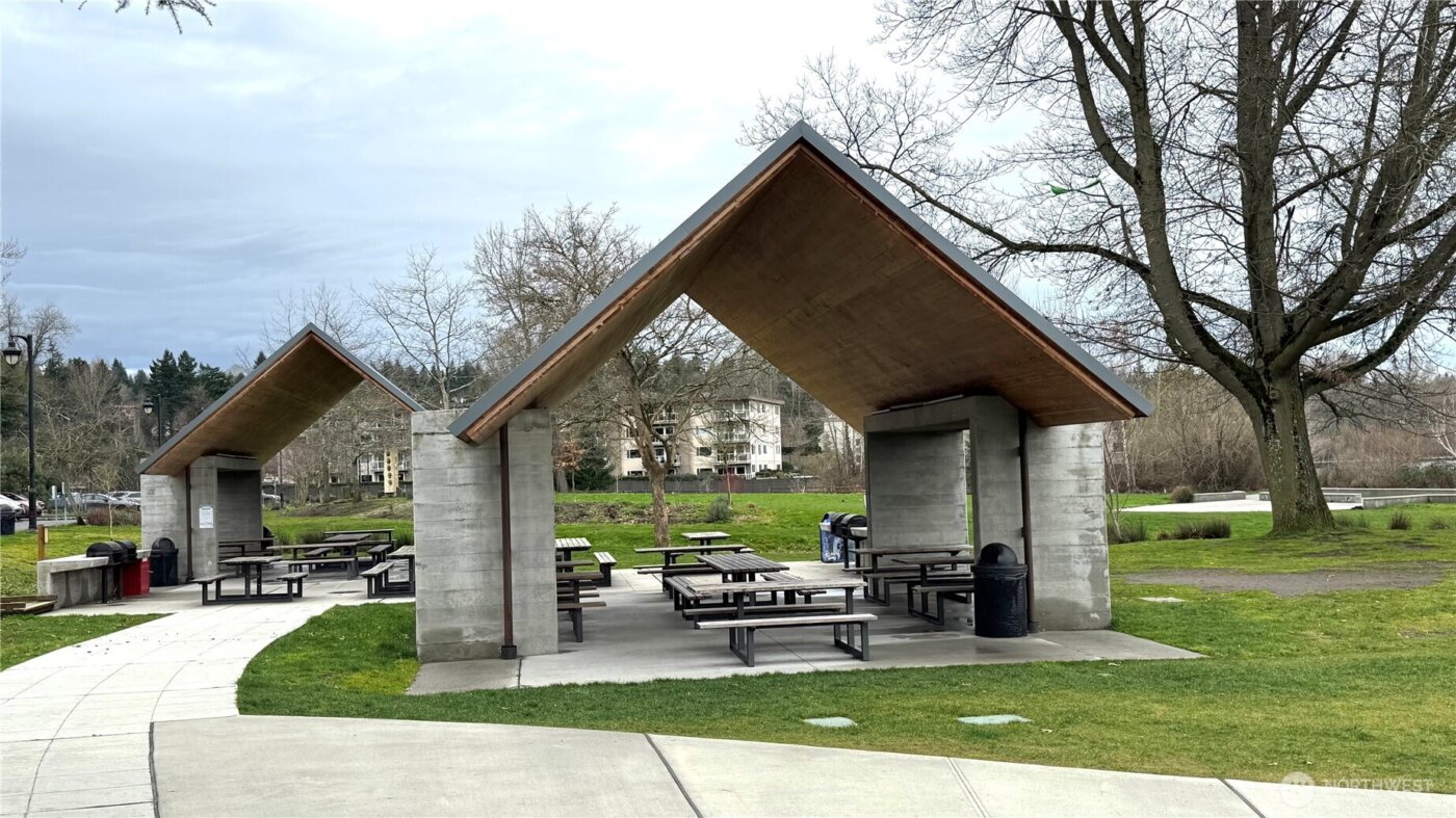 11639 91st Lane NE #3, Kirkland, WA 98034