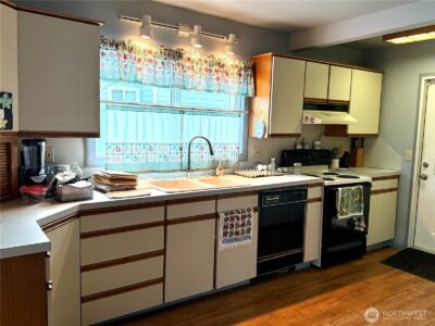 1907 Simpson Avenue , Aberdeen, WA 98520 - Photo 6