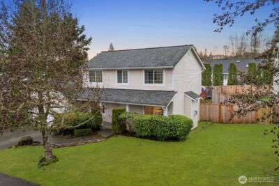 1622 95th Avenue NE, Lake Stevens, WA 98258 - Photo 2