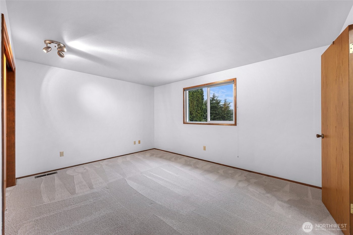 1207 Rainier Lane , Oak Harbor, WA 98277