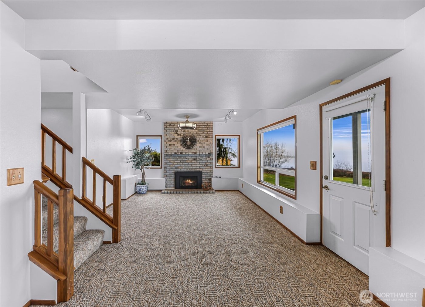1207 Rainier Lane , Oak Harbor, WA 98277