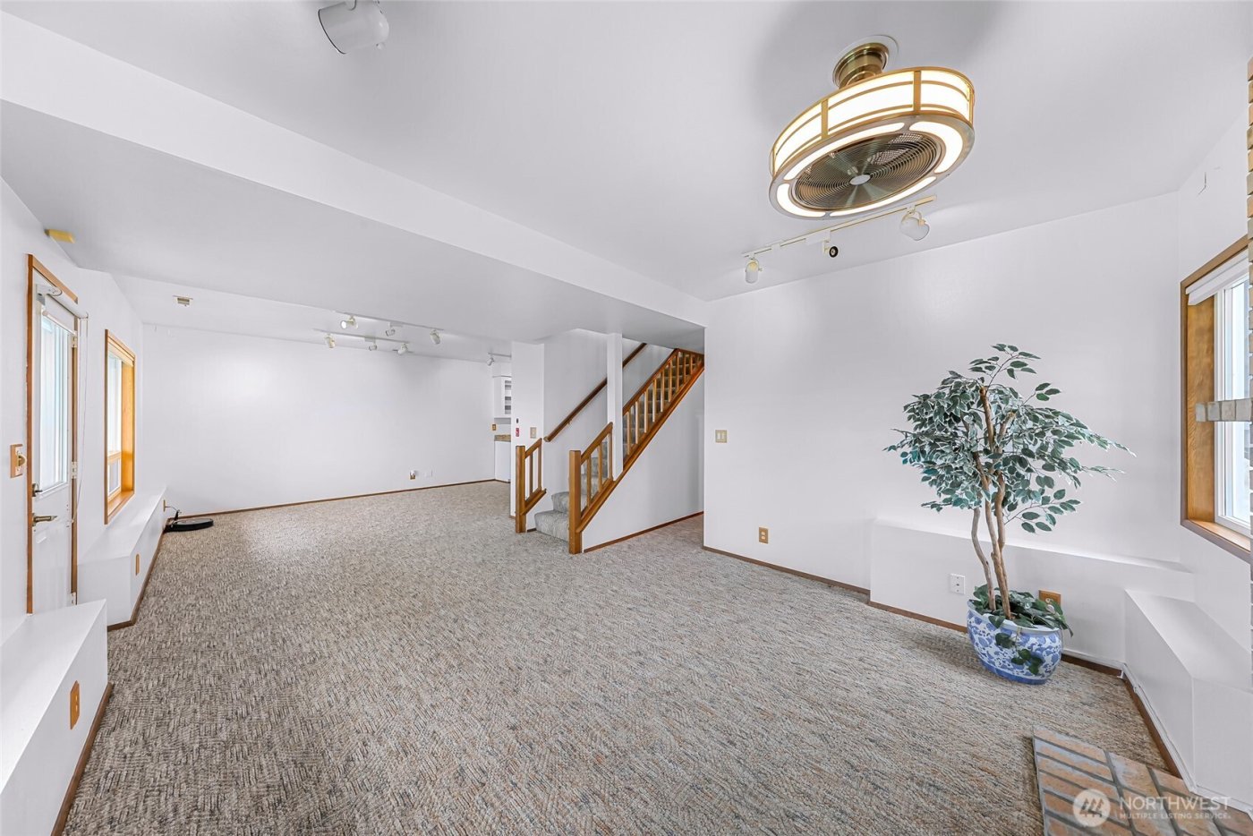 1207 Rainier Lane , Oak Harbor, WA 98277