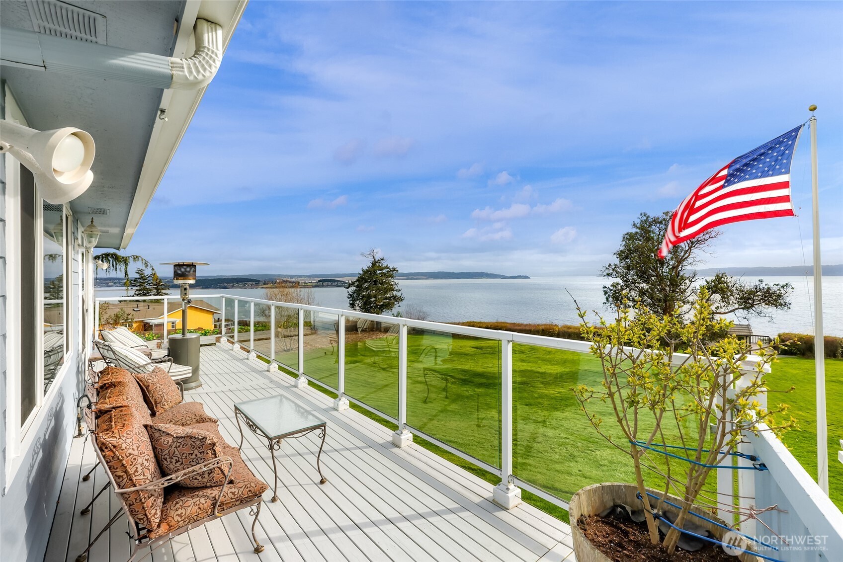 1207 Rainier Lane , Oak Harbor, WA 98277