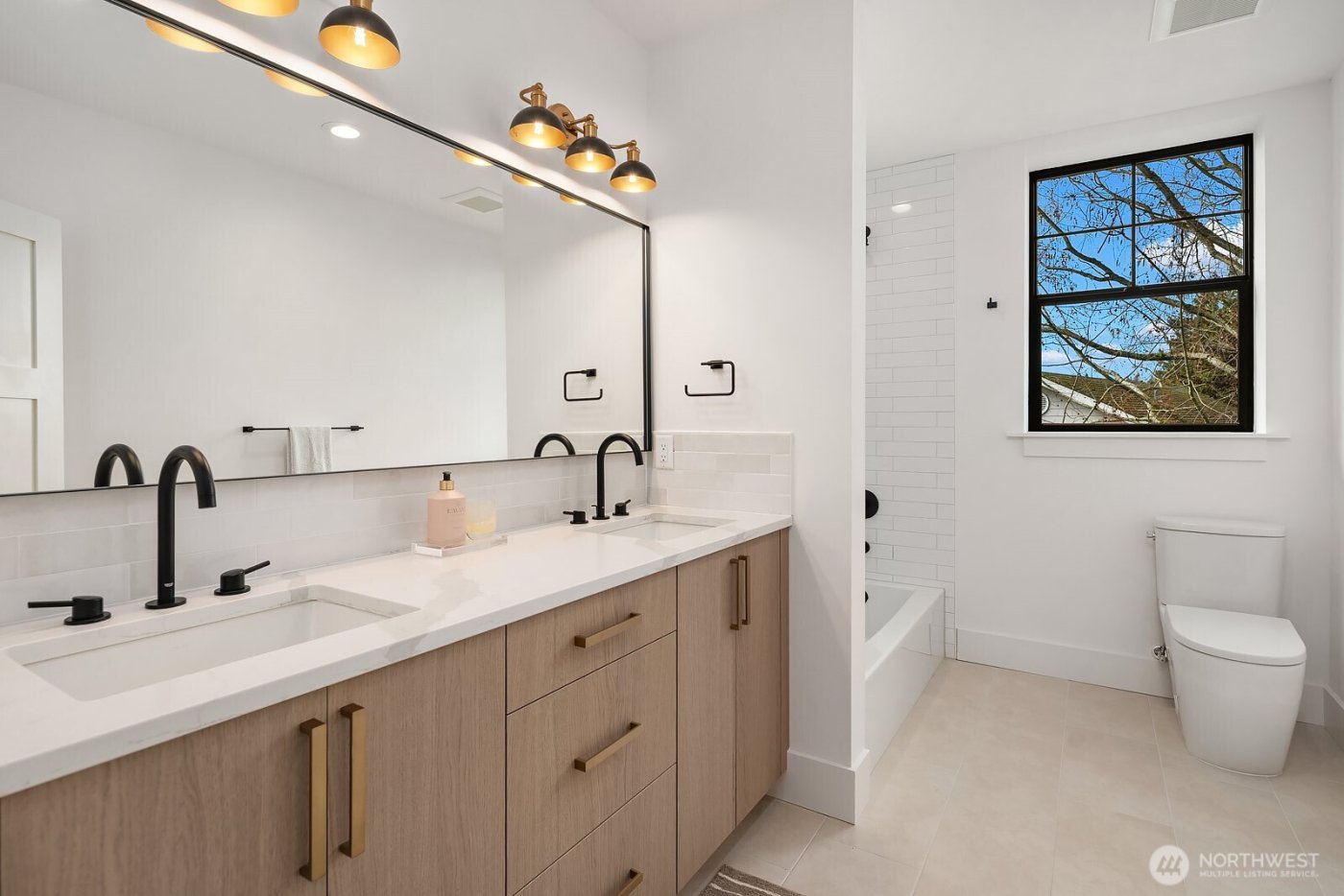 2615 NE 87th Street , Seattle, WA 98115